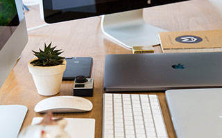 开云体育平台APP-亚平宁月光下的叹息：当蓝色浪漫遇冷酷高卢铁蹄